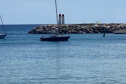 Чартер Парусная яхта Beneteau 27 Борм-Ле-Мимоза