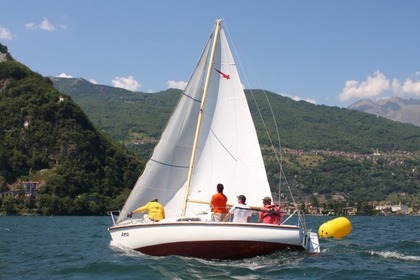 Rental Sailboat One design Meteor Pianello del Lario