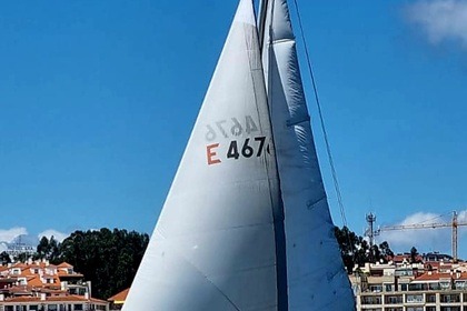 Noleggio Barca a vela Manufacturas Mistral Siroco 32 Sanxenxo