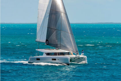 Noleggio Catamarano Lagoon Lagoon 42 Paro