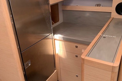 Hyra båt Segelbåt  Dufour 530 Laurion