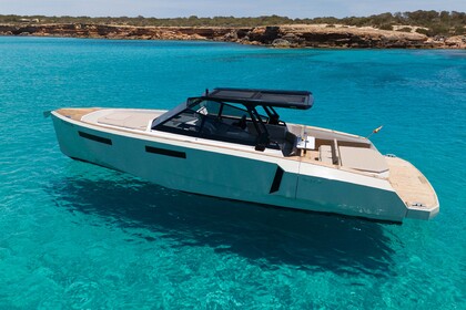 Hire Motorboat Evo R4WA Ibiza