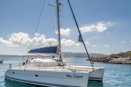 Hire Catamaran LAGOON 400 S2 Santorini