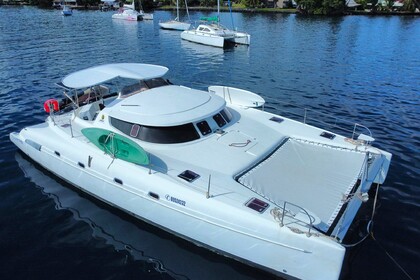 Charter Motorboat FOUNTAINE PAJOT BAHIA 46 Pape'ete