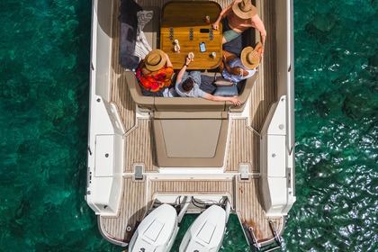 Noleggio Barca a motore Nimbus T11 Milos