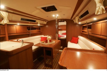 Verhuur Zeilboot Dufour Dufour 325 IJsselmeer