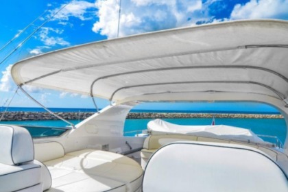 Alquiler Yate a motor maiora 103 La Romana