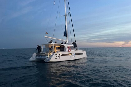 Чартер Катамаран Adventure Adventura 34 Барселона