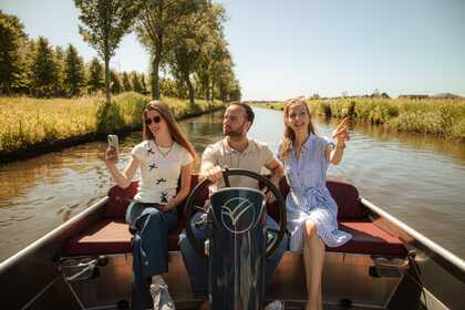 Rental Motorboat Luxe E-Sloep 590 Leeuwarden