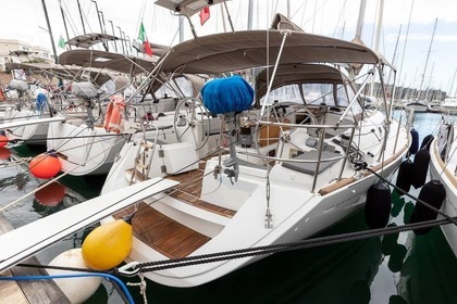 Charter Sailboat Jeanneau Sun Odyssey 44i Piombino