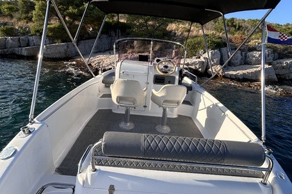 Rental Motorboat Fisher Fisher 20 Stari Grad