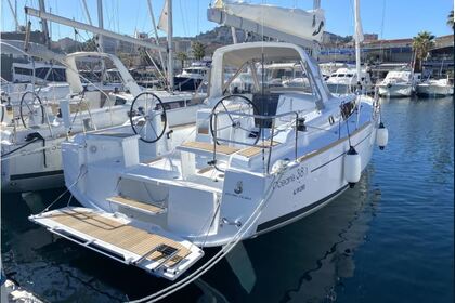 Location Voilier Beneteau Oceanis 38.1 Grimaud