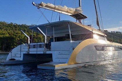 Hire Catamaran Luna 49 Split