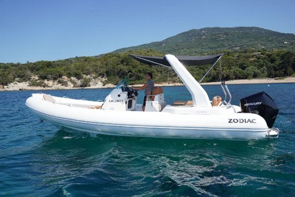 Miete RIB Zodiac Medline 750 Propriano