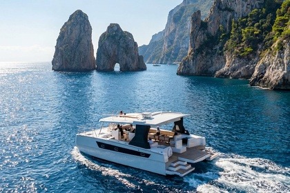 Ενοικίαση Μηχανοκίνητο σκάφος CAT FP SEA B380 Κάπρι