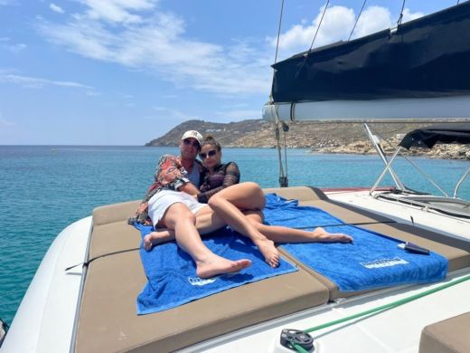 Mykonos Catamaran Lagoon 400s2 alt tag text