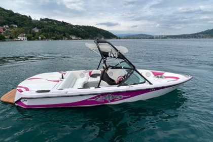 Rental Motorboat Correct Craft Super Air Nautique 210 Annecy