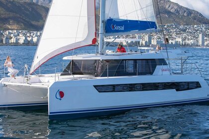 Hire Catamaran  Sunsail 424/4/4 Marina