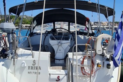 Charter Sailboat Bénéteau Oceanis Clipper 411 - 4 cab. Volos