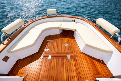 Noleggio Barca a motore Mimi 8,50 cabin Massa Lubrense