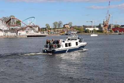 Hyra båt Motorbåt One off, ombyggd stridsbåt 90E Stockholm