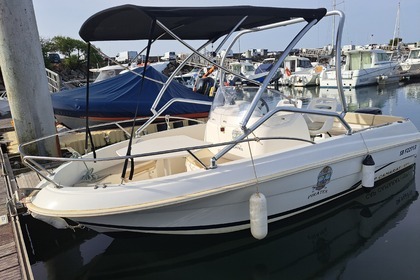 Rental Motorboat Jeanneau Cap Camarat 555 Pornichet