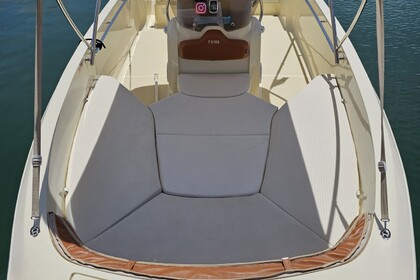 Hire Motorboat Capoforte Invictus fx190 Xàbia