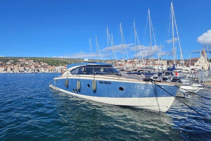 Hyra båt Motorbåt  Brioni 44 Split