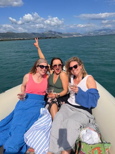 Split Motorboat Quicksilver 605 Activ Open alt tag text