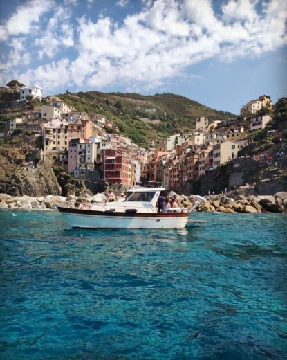 Motorboat Tour Cinque terre e Golfo dei poeti Apreamare Planimetria della barca