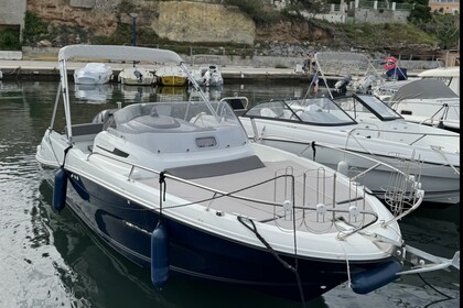 Rental Motorboat Jeanneau Cap Camarat 6.5 Wa Saint-Cyr-sur-Mer