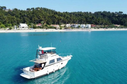 Rental Motor yacht Bertram 40 2002 Thasos Regional Unit