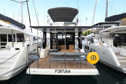 Hire Motorboat Cobra Yachts Seamaster 45  Trogir