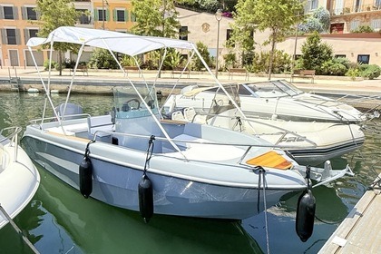 Hire Motorboat MINGOLLA BRAVA 18 Bandol