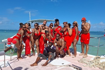 Hire Motorboat Private Yacht Sosúa