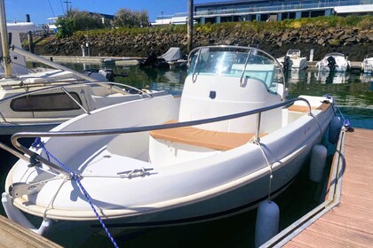 Rental Motorboat Jeanneau cap camarat 545 open Brest