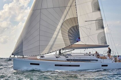 Miete Segelboot Jeanneau Sun Odyssey 490 - 4 cab. Marina di Portorosa