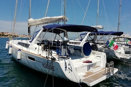 Location Voilier BENETEAU OCEANIS 45 Carloforte