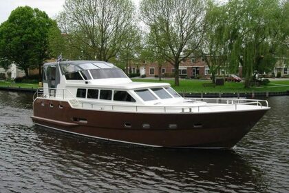Charter Houseboat Danny Elite Bonito 1500 Jirnsum