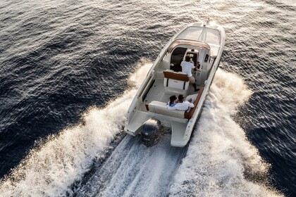 Alquiler Lancha Invictus Yacht 240 CX Santa Eulalia del Río