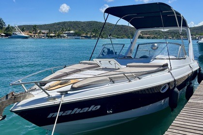 Hire Motorboat Tecnoboat Futura 8.0 V6 Cabo Frio