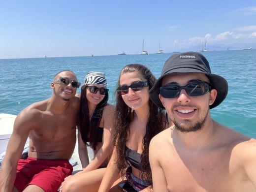 Saint-Laurent-du-Var Without license Karel V160 alt tag text