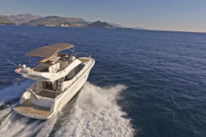 Charter Motorboat Jeanneau Prestige 400 Fly Dubrovnik