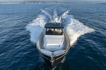 Charter Motorboat Apreamare Gozzo 45 Sorrento