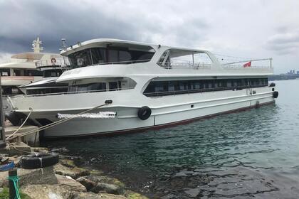 Hire Motor yacht 30m SLT YACHT B39! 30m SLT YACHT B39! İstanbul