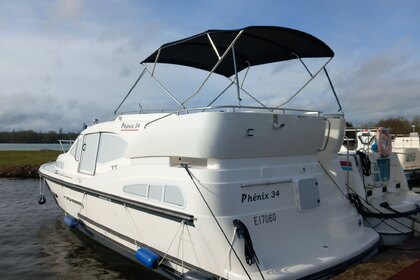 Location Bateau à moteur HAINES 34 CHARTER PHENIX 34 Bazolles