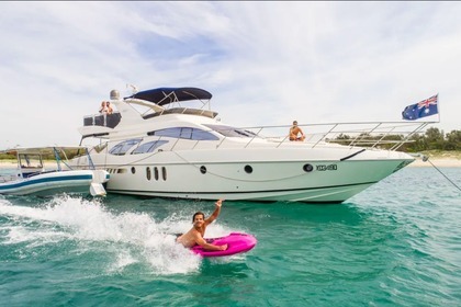 Rental Motorboat Azimut 62 Main Beach
