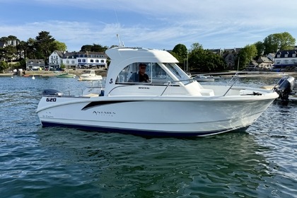 Location Bateau à moteur Beneteau Antarés 620 Combrit