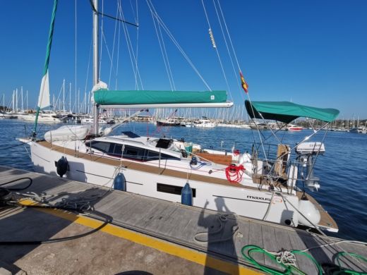 Valencia Sailboat Northman Maxus 35 alt tag text