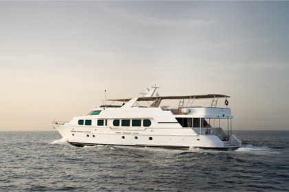 Miete Motoryacht Hatteras 118Ft Dubai